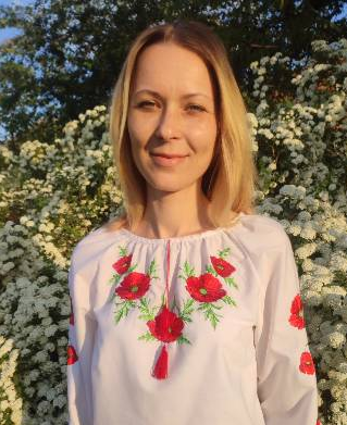 /Files/images/vchitel/Юля1.png